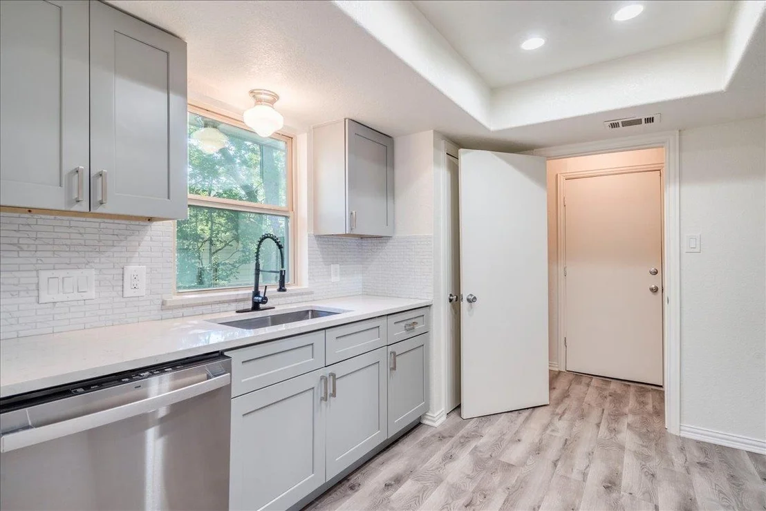 Photo of 706 WINDSOR RD