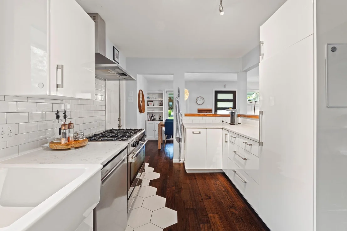 Photo of 1301 Ridgemont DR