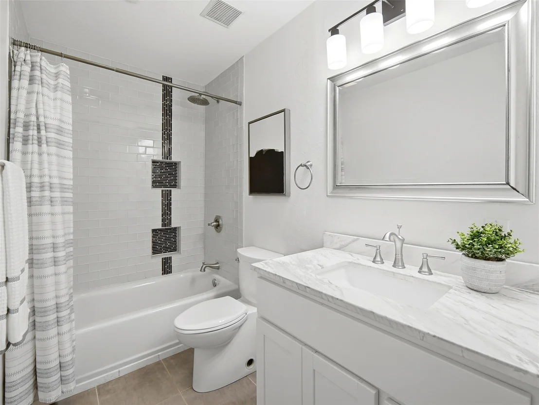 Photo of 7001 Windrift WAY