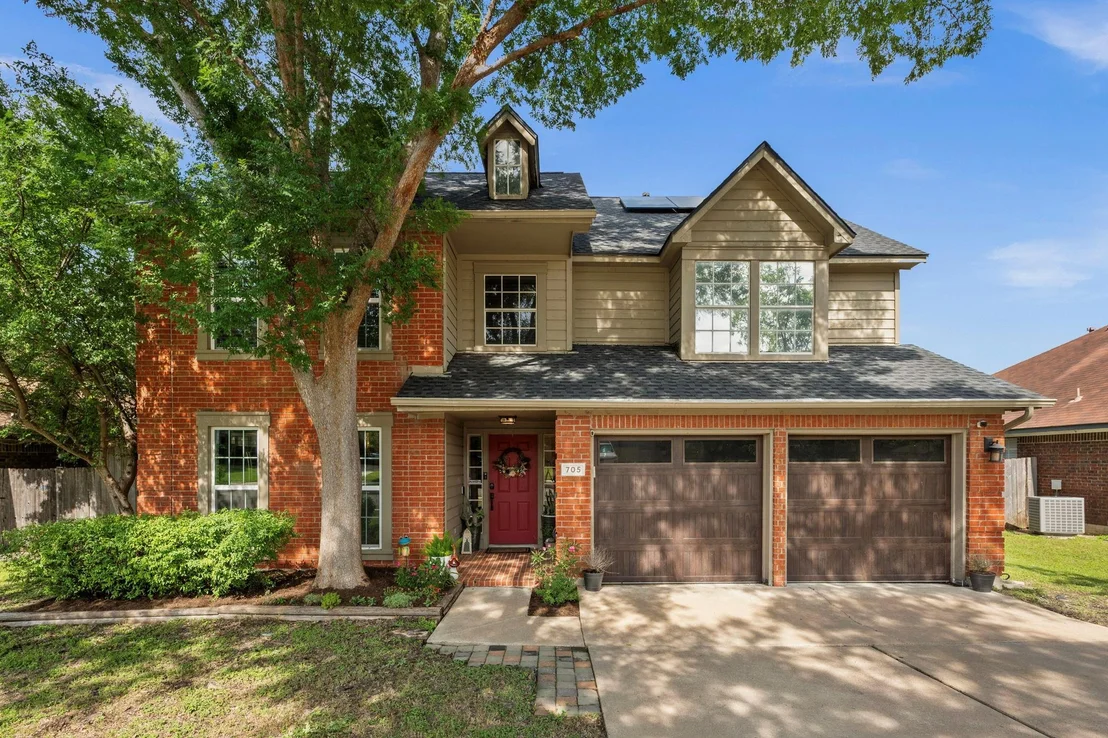Photo of 705 Canyon Bend RD