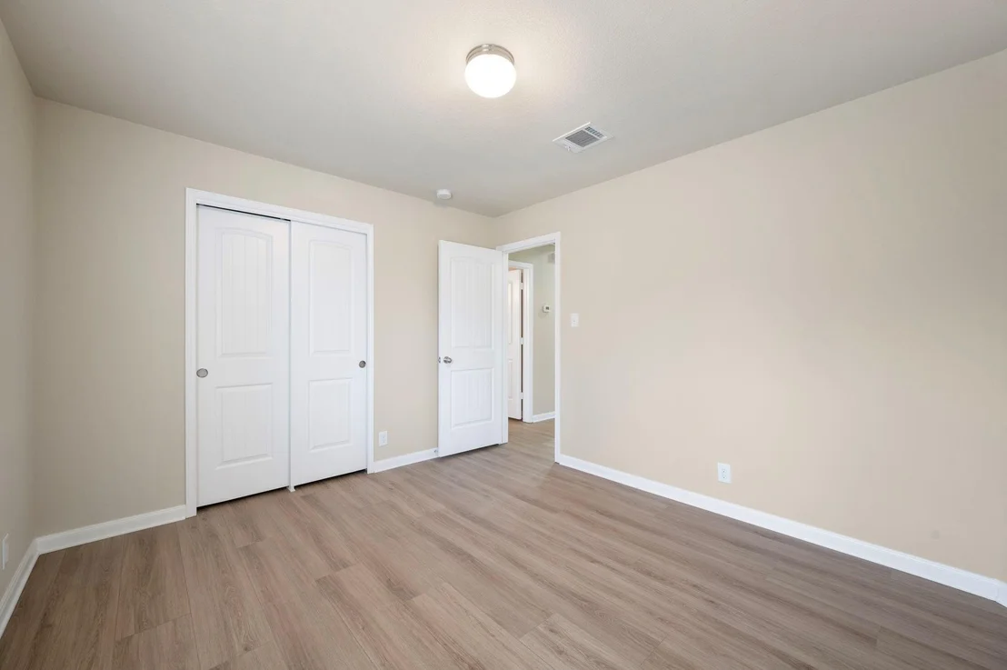 Photo of 512 Glacial Stream LN