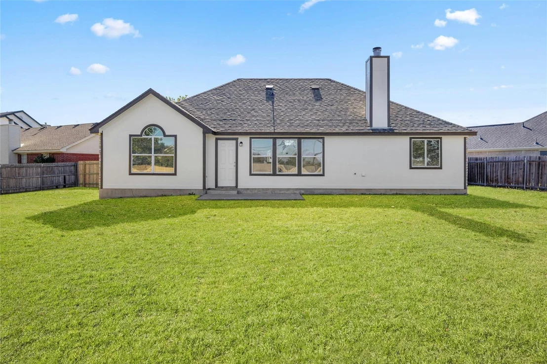 Photo of 246 Bastian LN