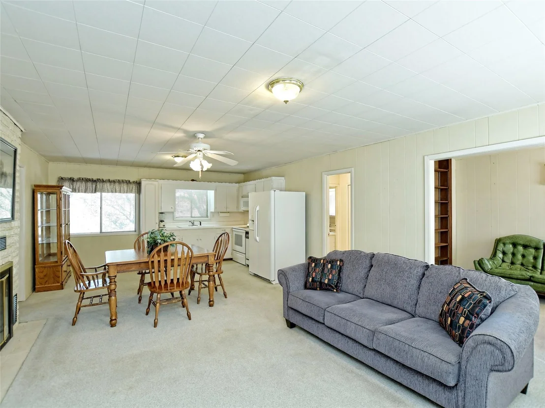 Photo of 24805 Lake View DR