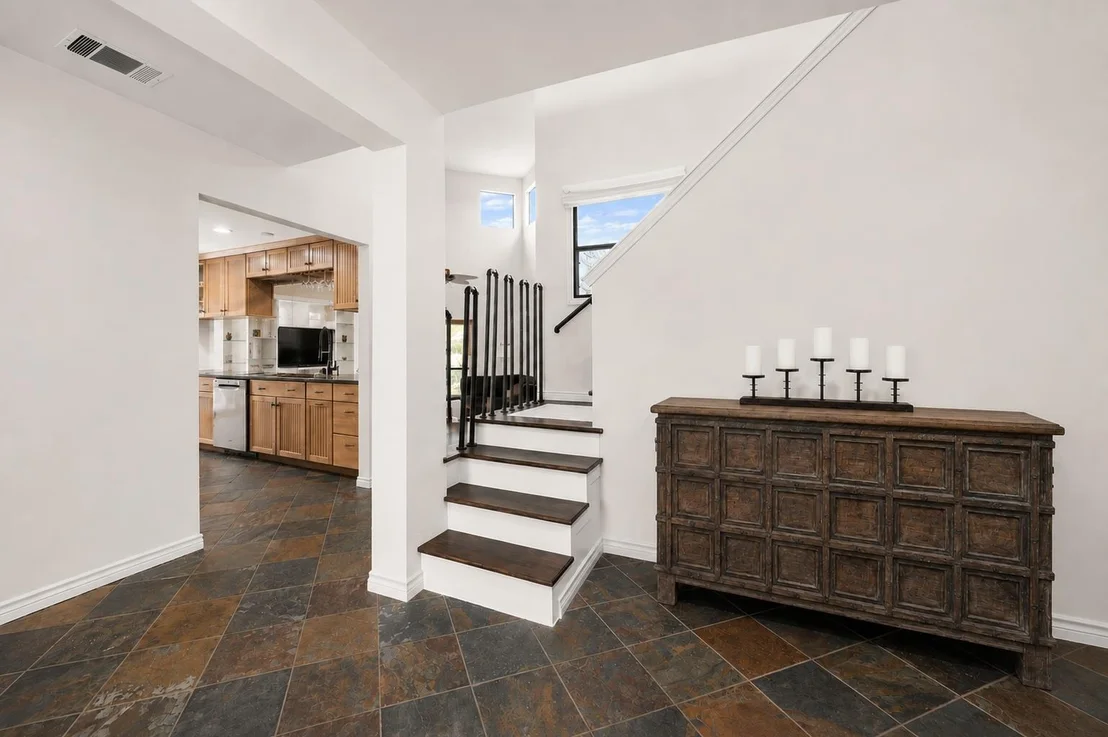 Photo of 122 Acapulco DR