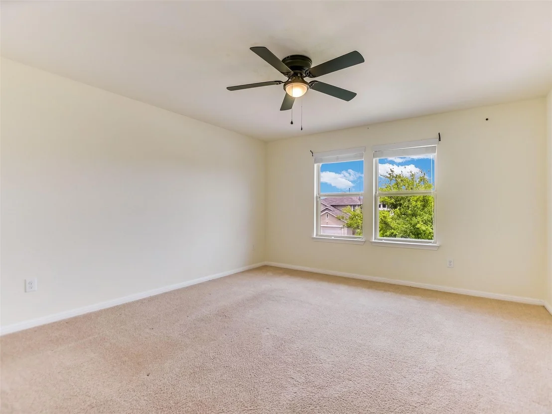 Photo of 300 Wapiti RD