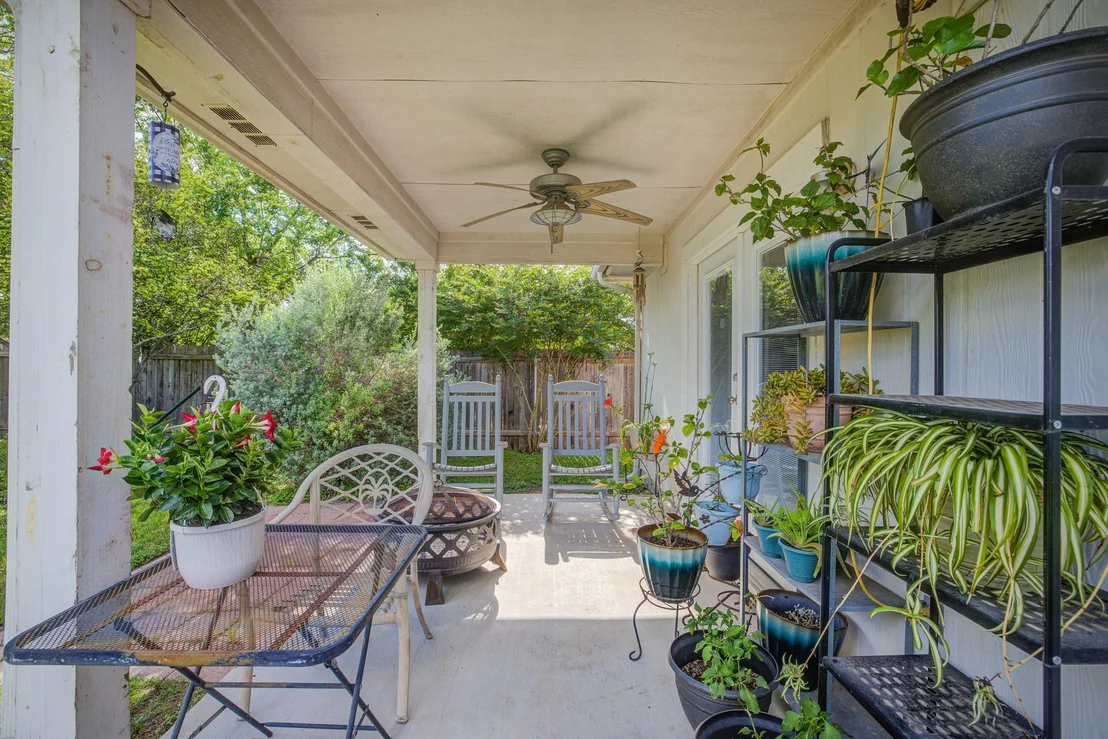 Photo of 202 McCarthur DR