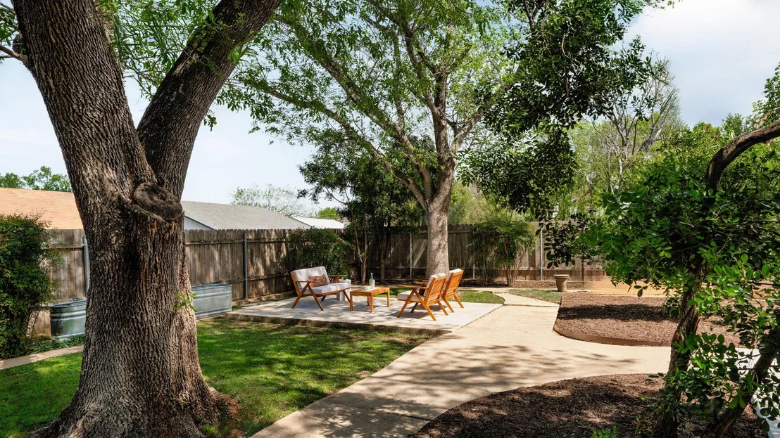 Photo of 7602 Whispering Oaks DR