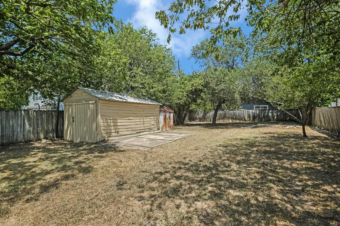 Photo of 102 Franklin BLVD