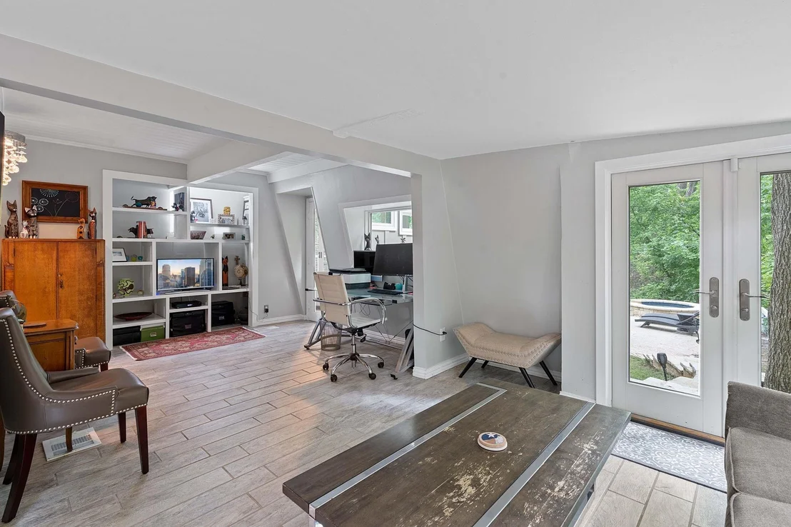 Photo of 2909 Edgewater DR
