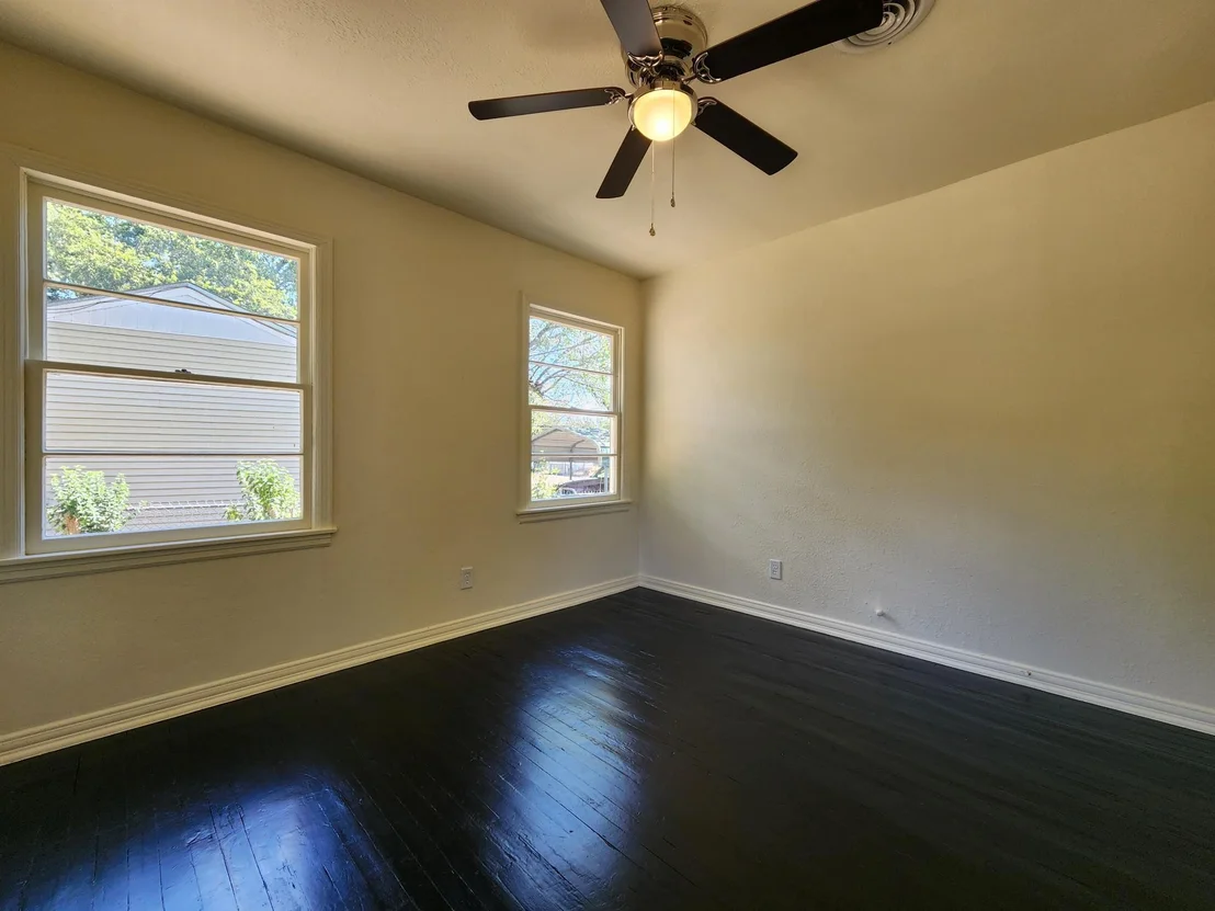 Photo of 124 Circle DR