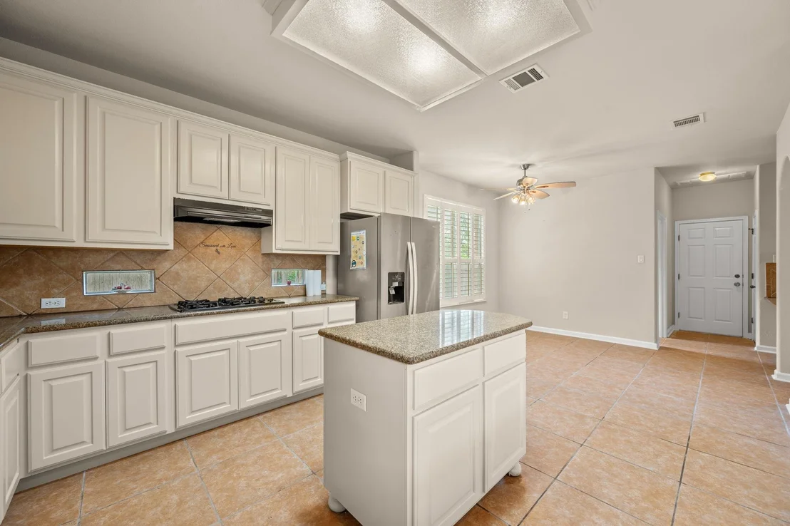 Photo of 1018 Canyon Maple RD