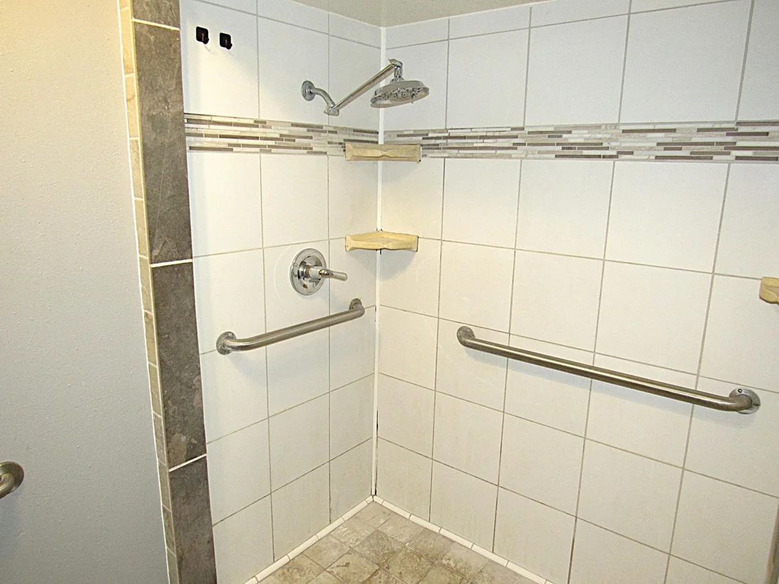 Photo of 306 Ruggles LOOP