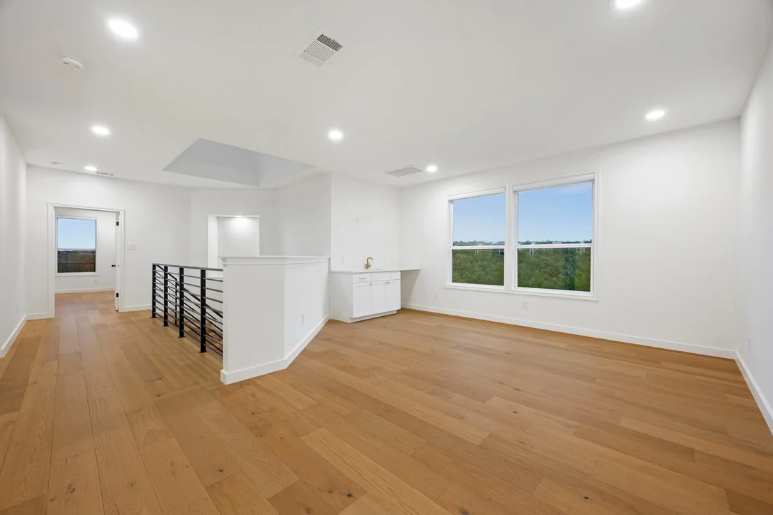 Photo of 5000 Valburn CT