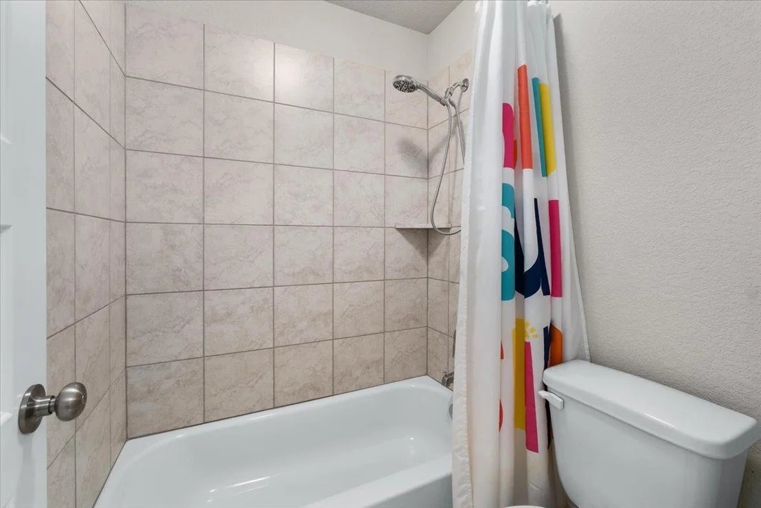 Photo of 5408 Vanner PATH
