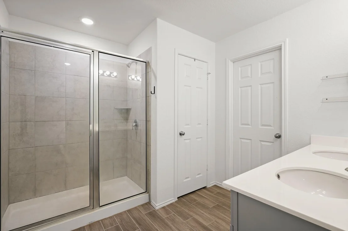 Photo of 500 Pickrell LOOP
