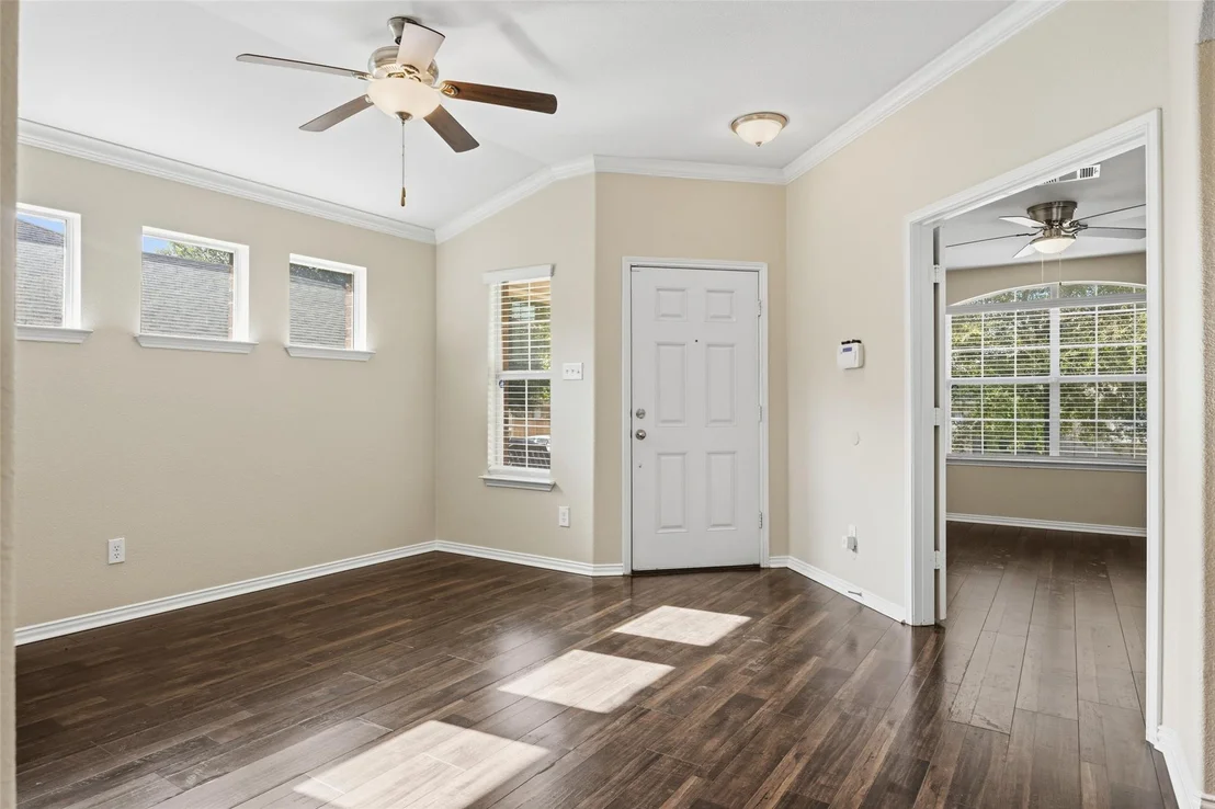 Photo of 1069 Talley LOOP
