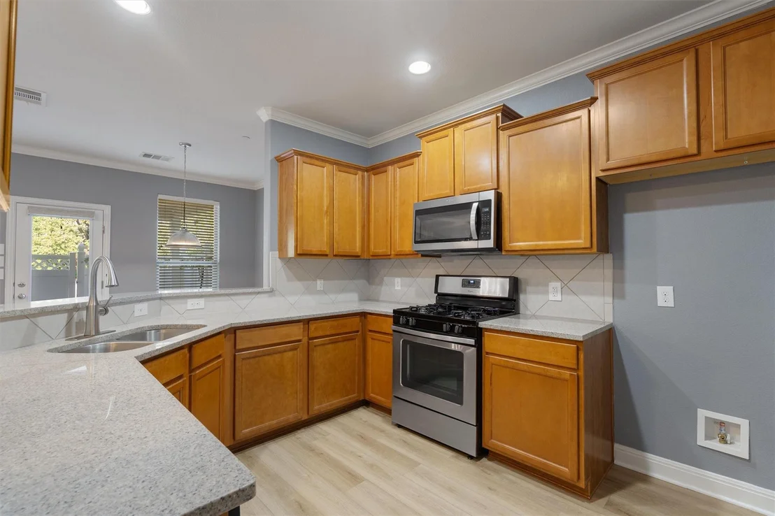 Photo of Unit 1202 at 700 Mandarin Flyway
