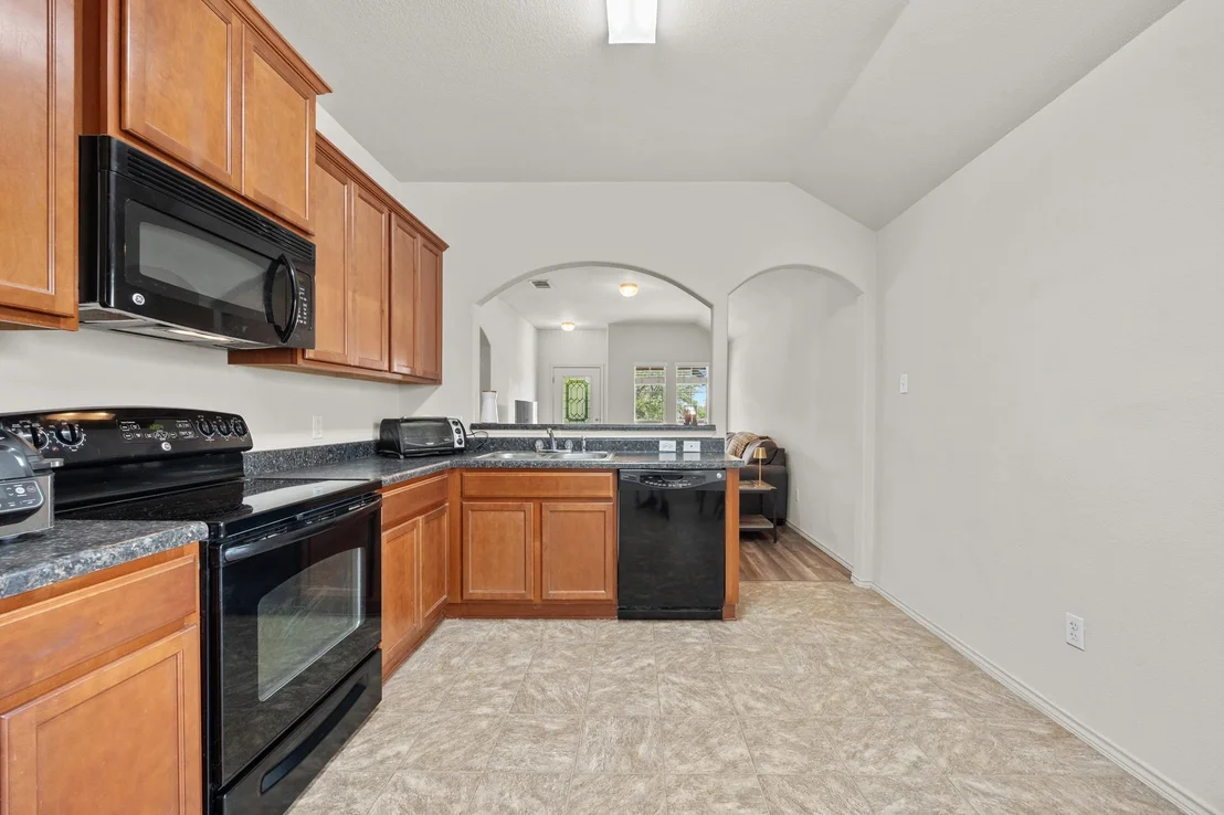 Photo of 621 Amber LN