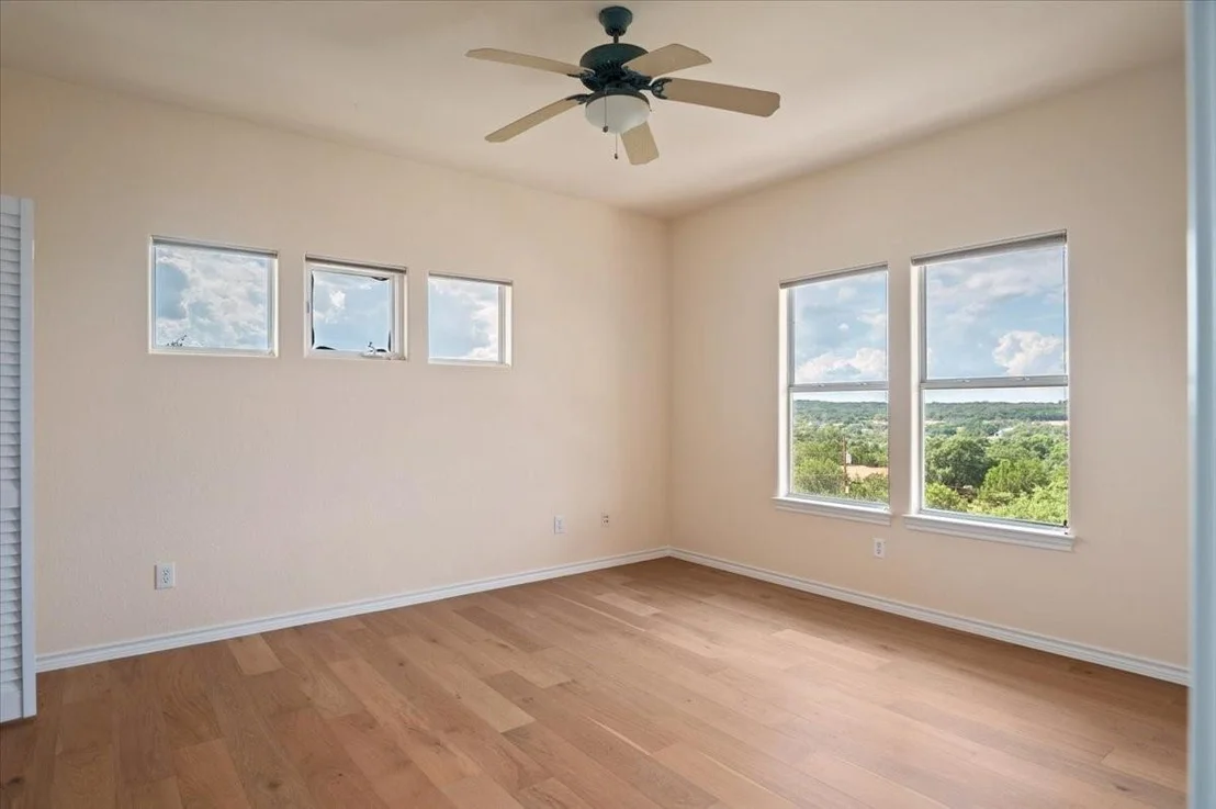 Photo of 500 Sinclair DR