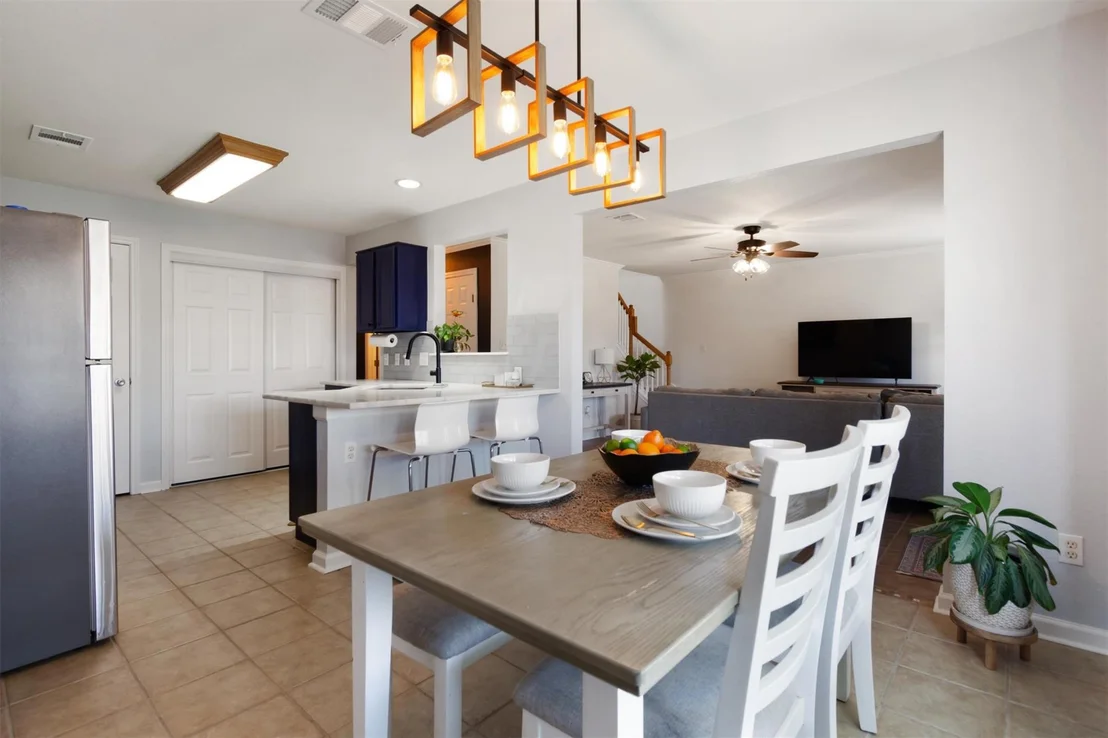 Photo of 2612 Georgian DR