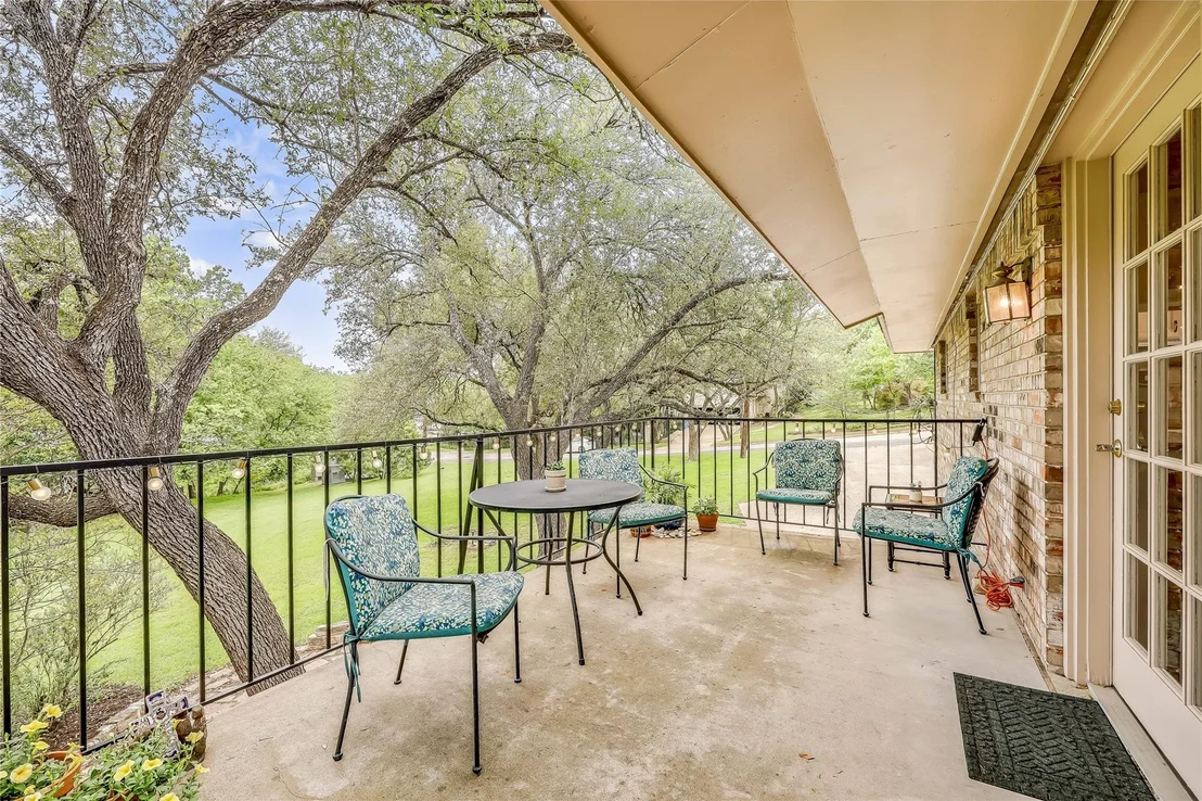Photo of 9 Inwood CIR