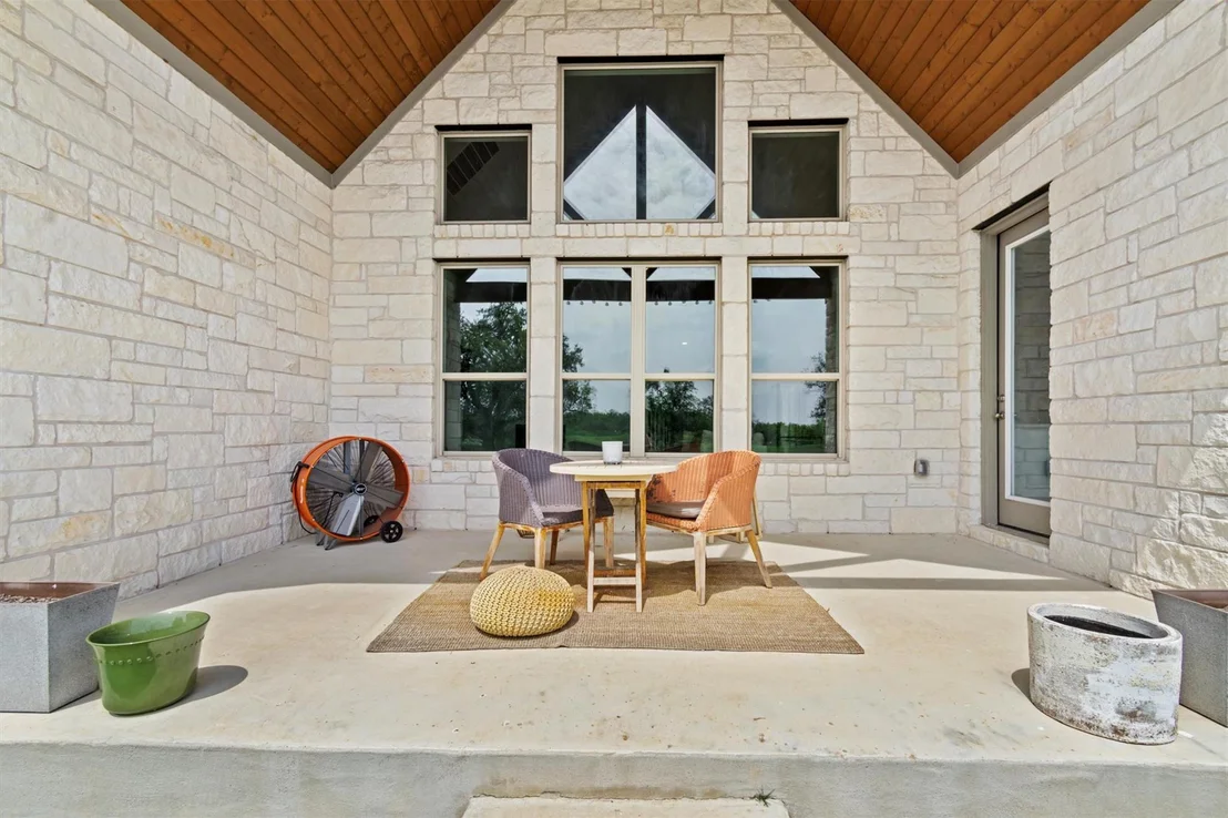Photo of 1412 Scenic Oaks DR