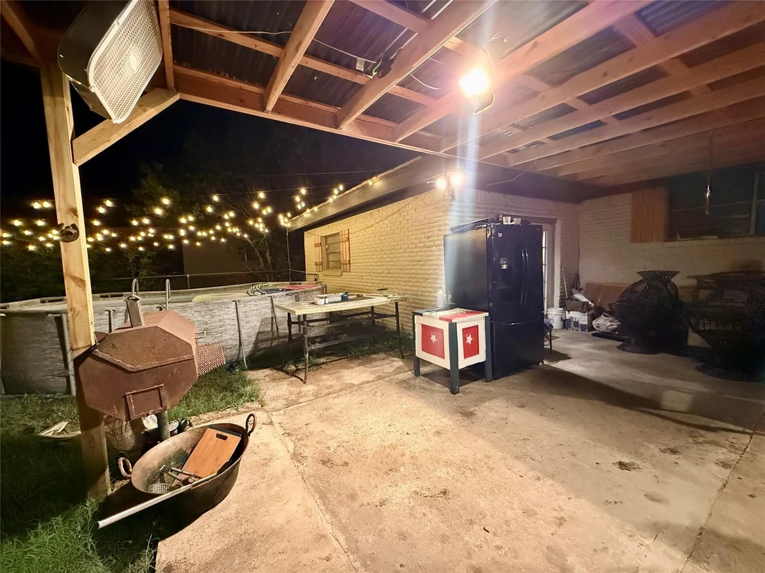 Photo of 313 E Walker Ave