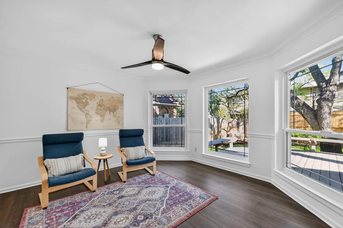 Photo of 1118 Oaklands DR