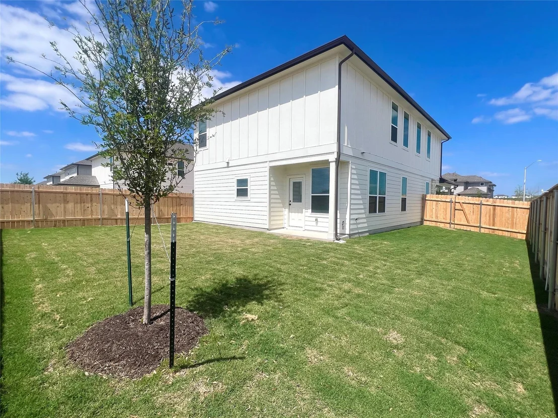 Photo of 365 Young ST