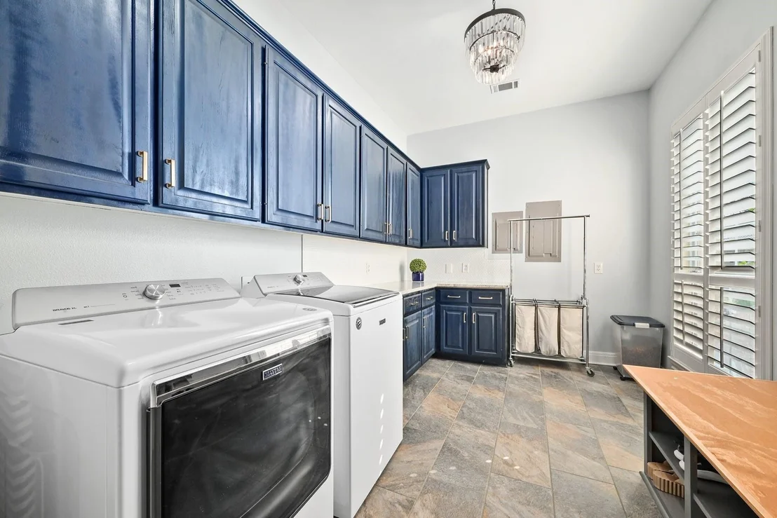 Photo of 27 Glen Rock DR