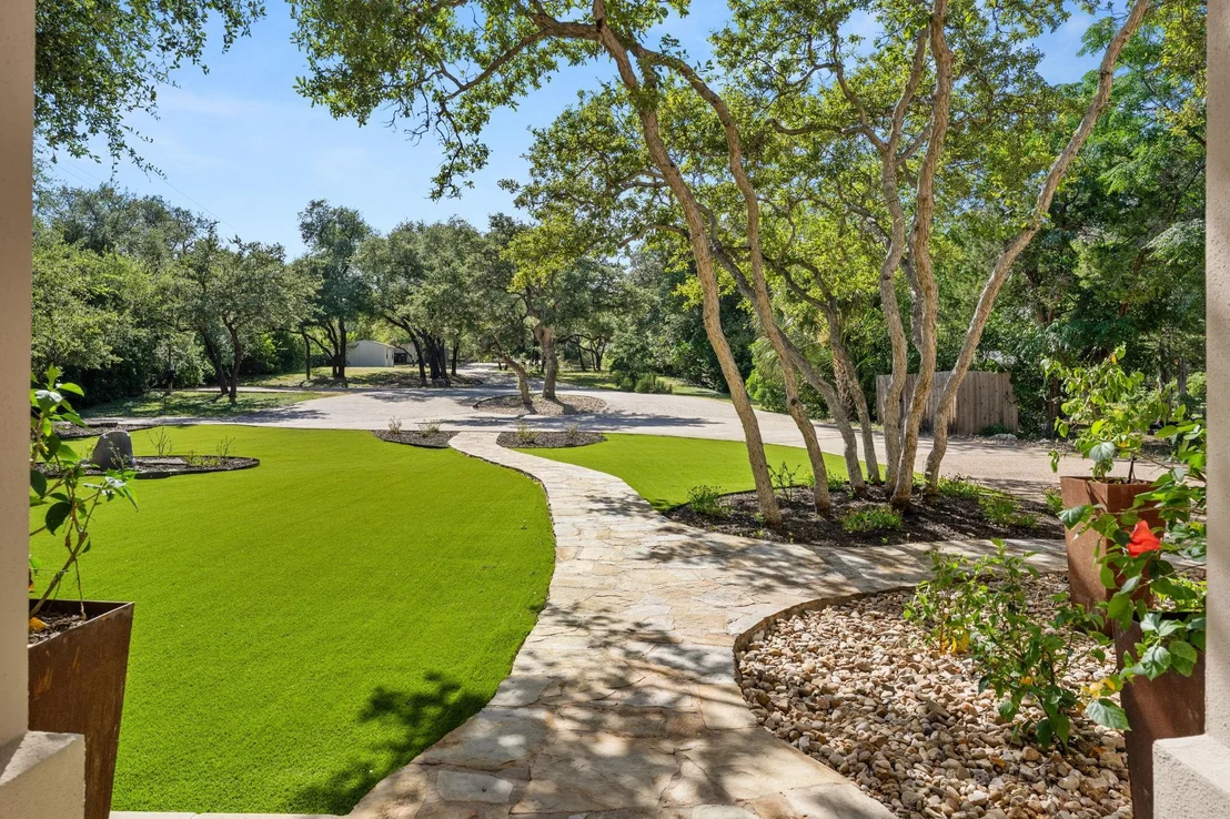 Photo of 15747 Booth CIR