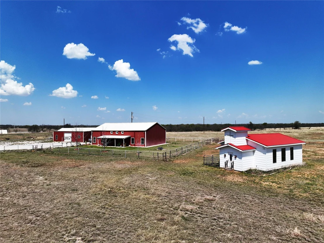 Photo of 200 County Road 414