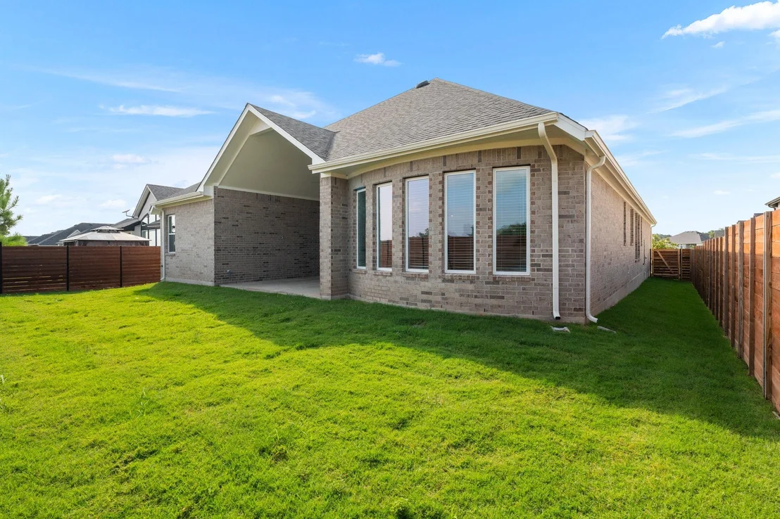Photo of 2212 Tobiano TRCE