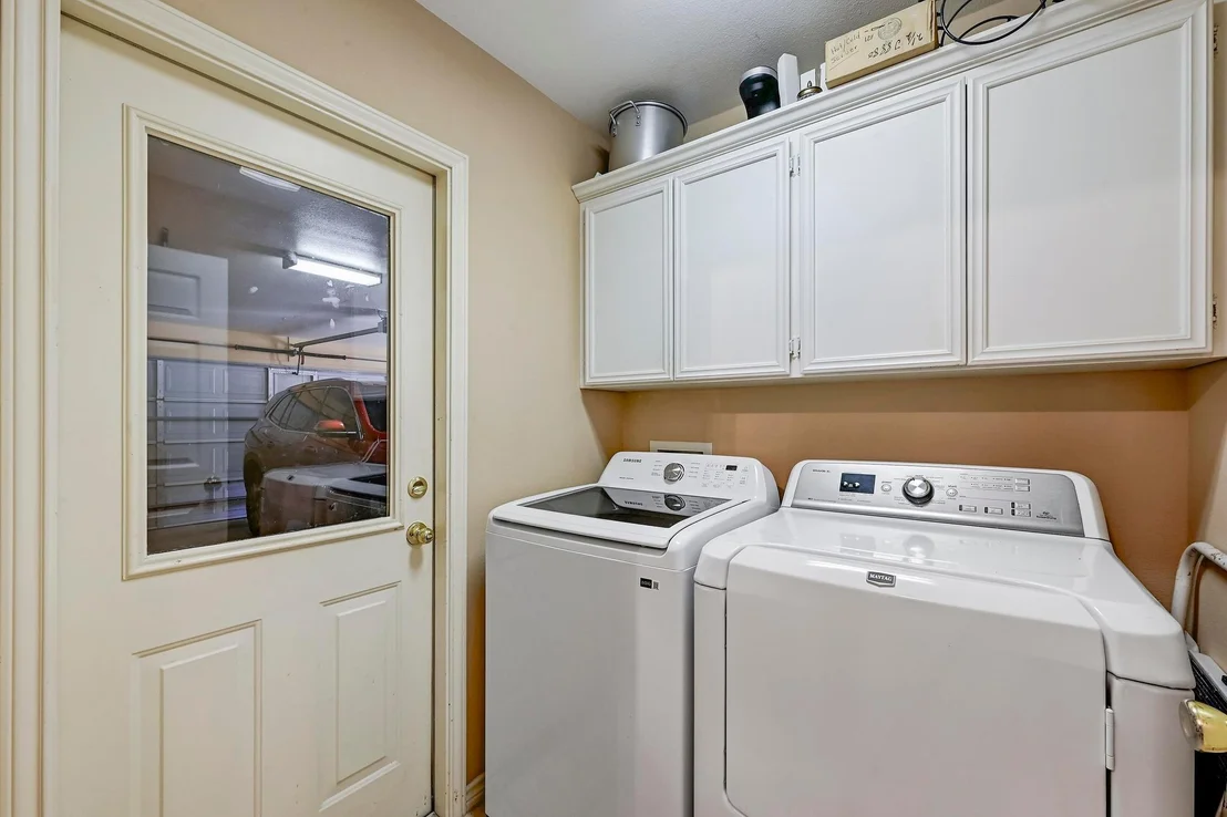 Photo of 217 Fox XING