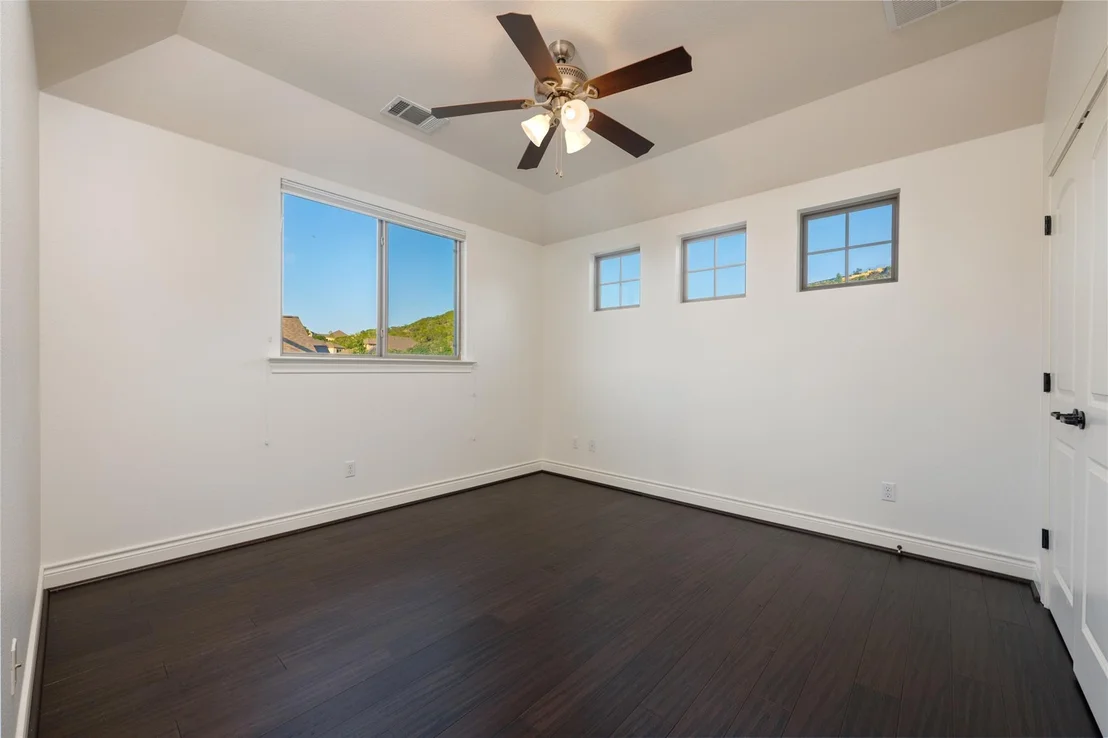 Photo of 606 Anfield CIR