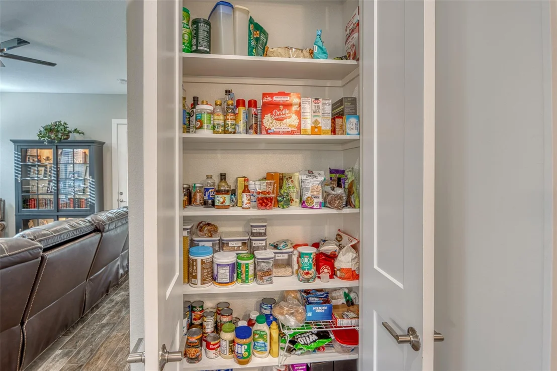 Photo of 317 Parallel Circle CIR