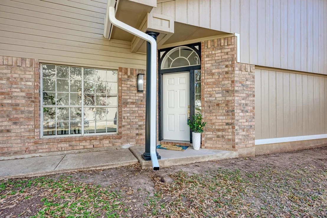 Photo of 801 Black Isle DR