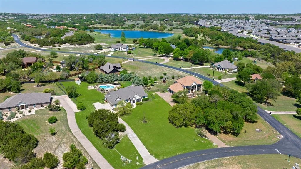 Photo of 604 Lake Side CV