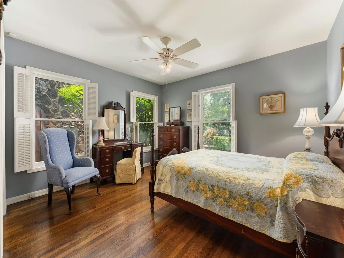 Photo of 2205 Scenic DR
