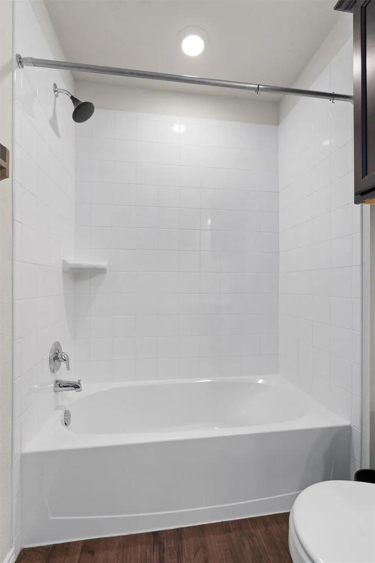 Photo of 162 Beth Ann LOOP