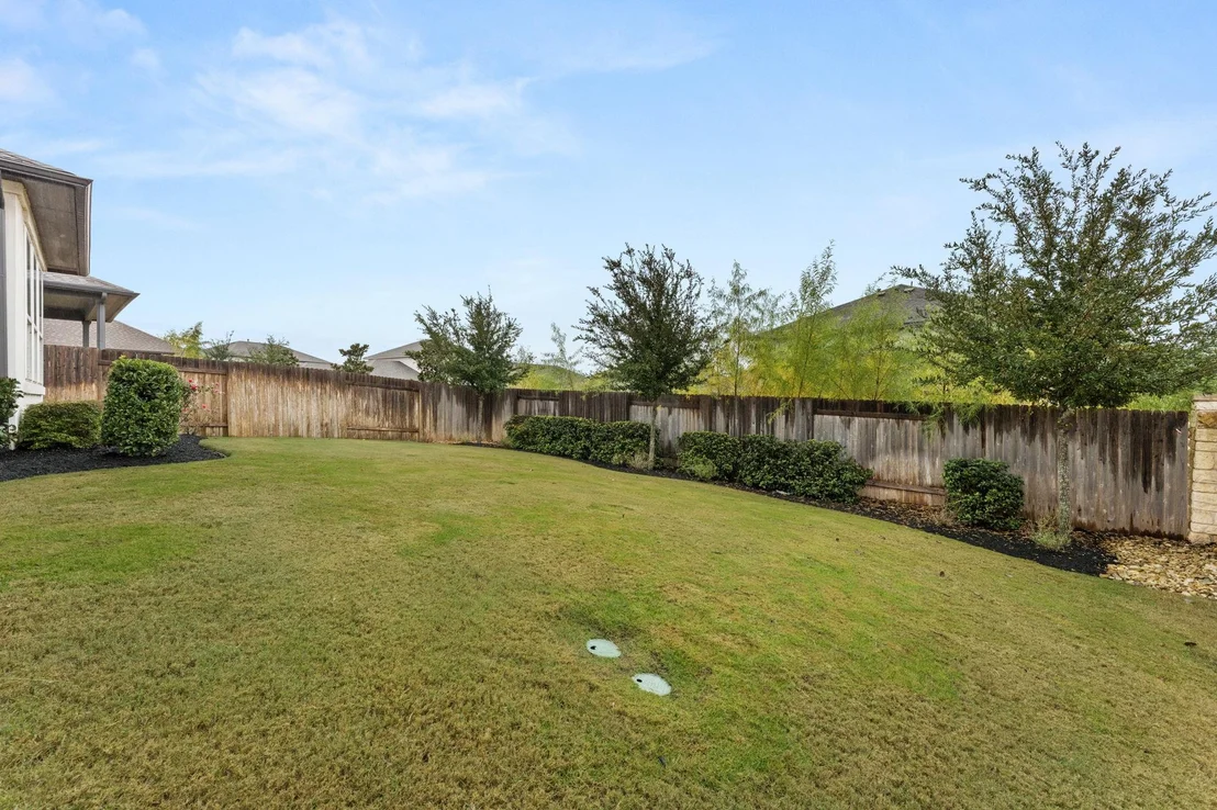 Photo of 6514 Velvet Leaf LN