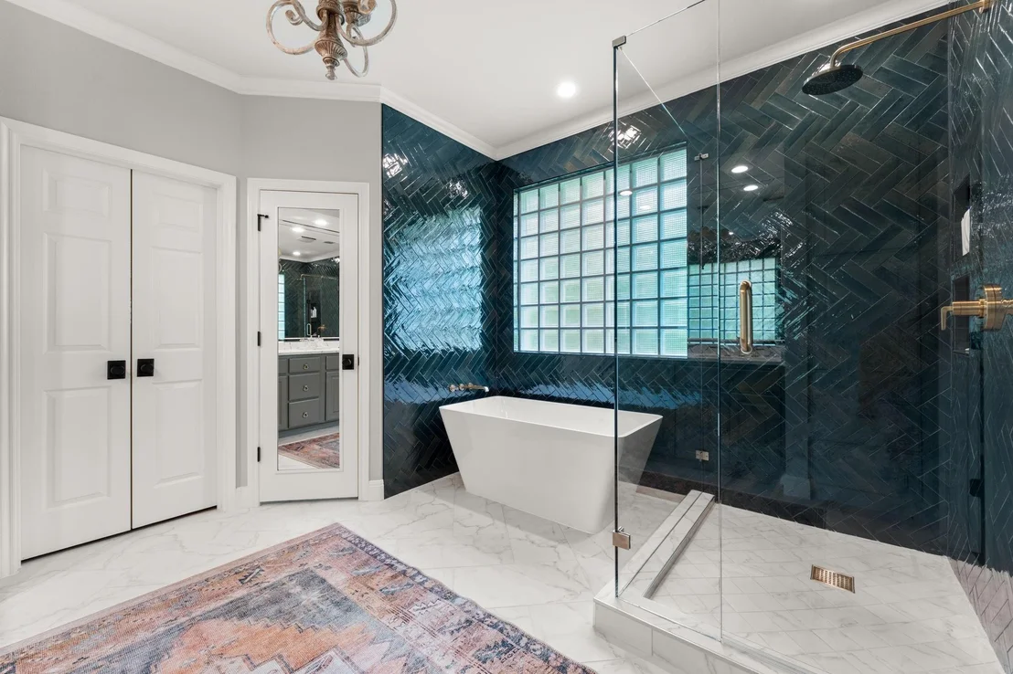 Photo of 18 Waterfall DR