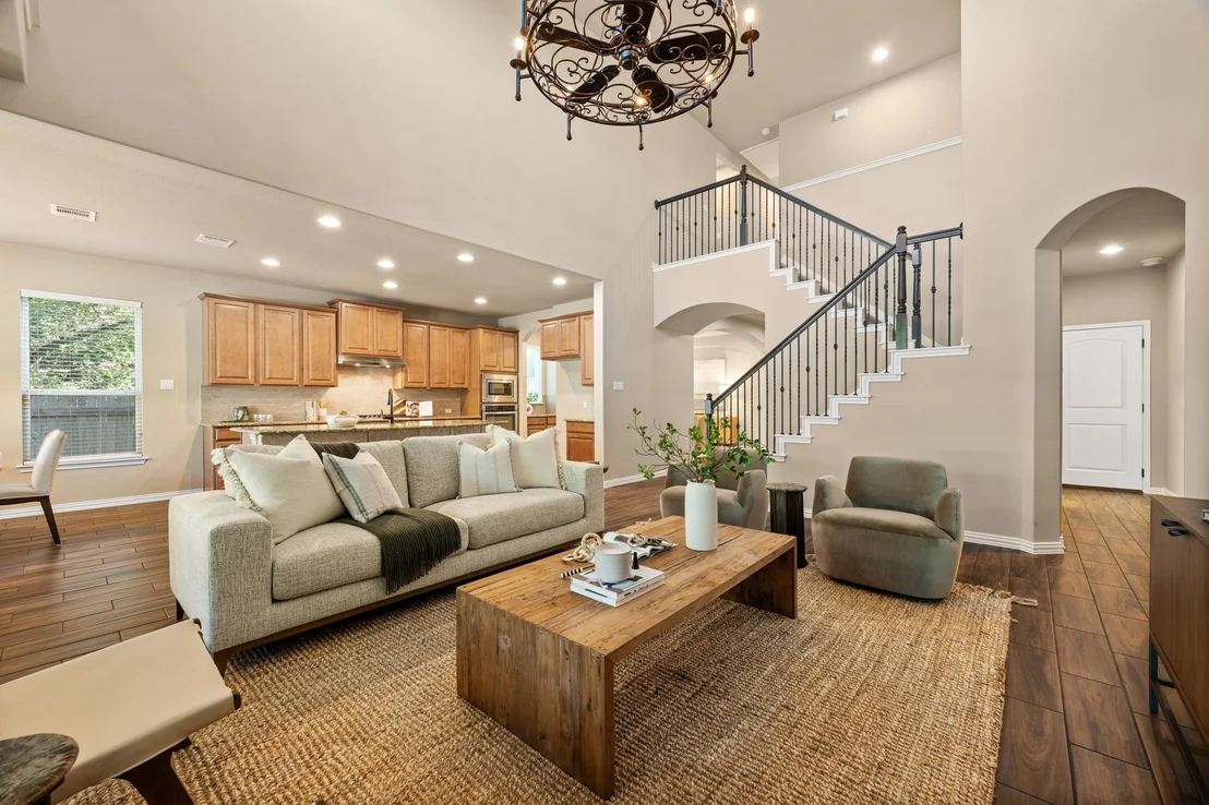 Photo of 221 Vouvray ST