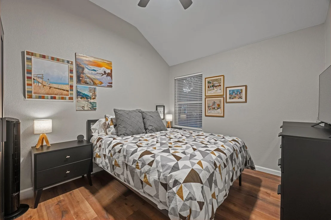Photo of 5935 Salcon Cliff DR