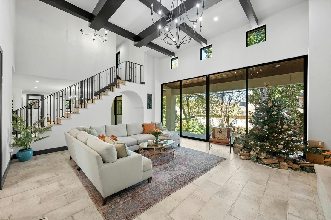 Photo of 2801 Hubbard CIR