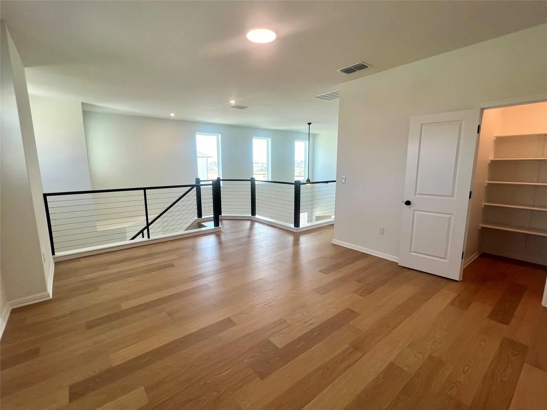 Photo of 365 Young ST