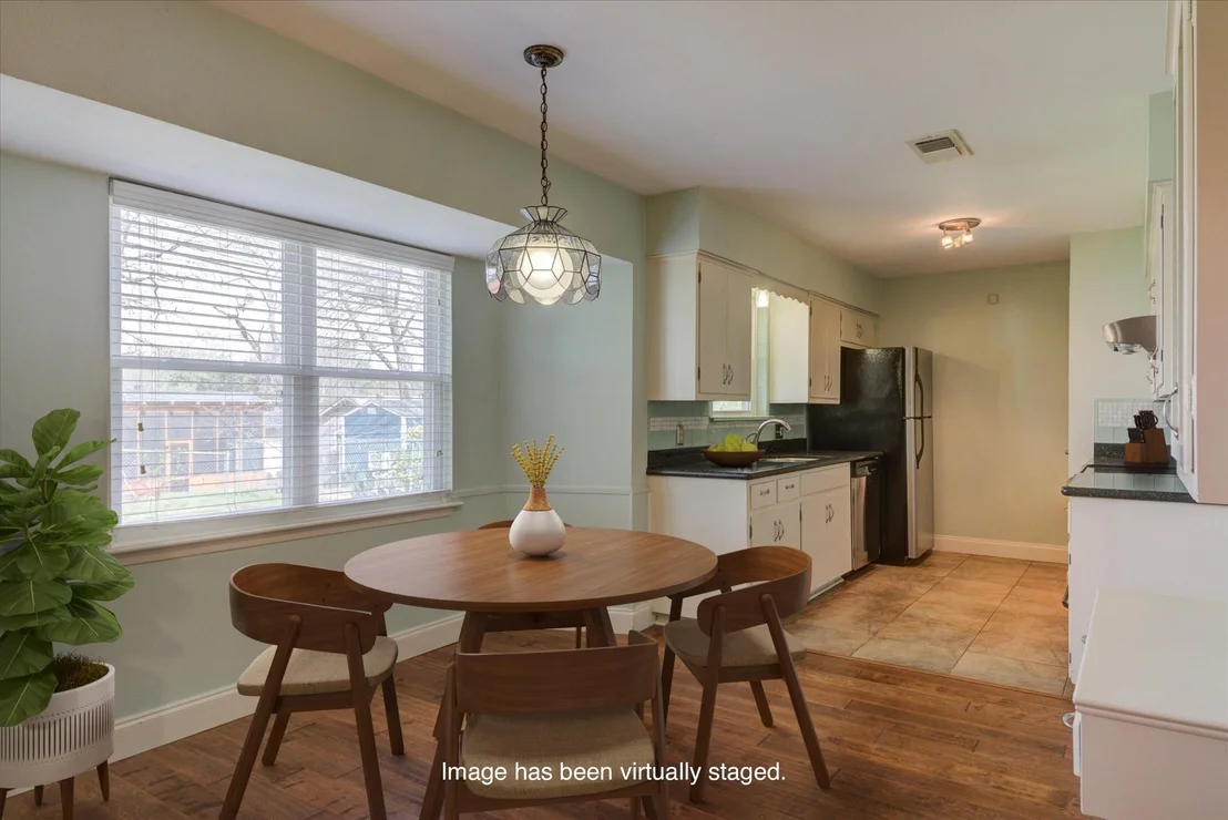 Photo of 1100 Colony North DR