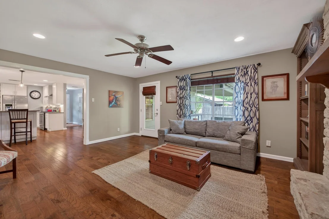 Photo of 1103 Chesapeake DR