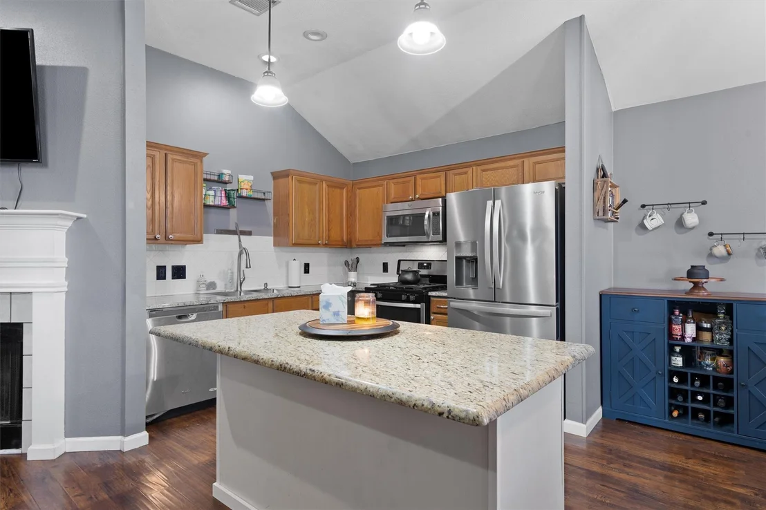 Photo of 2000 Holly Springs DR