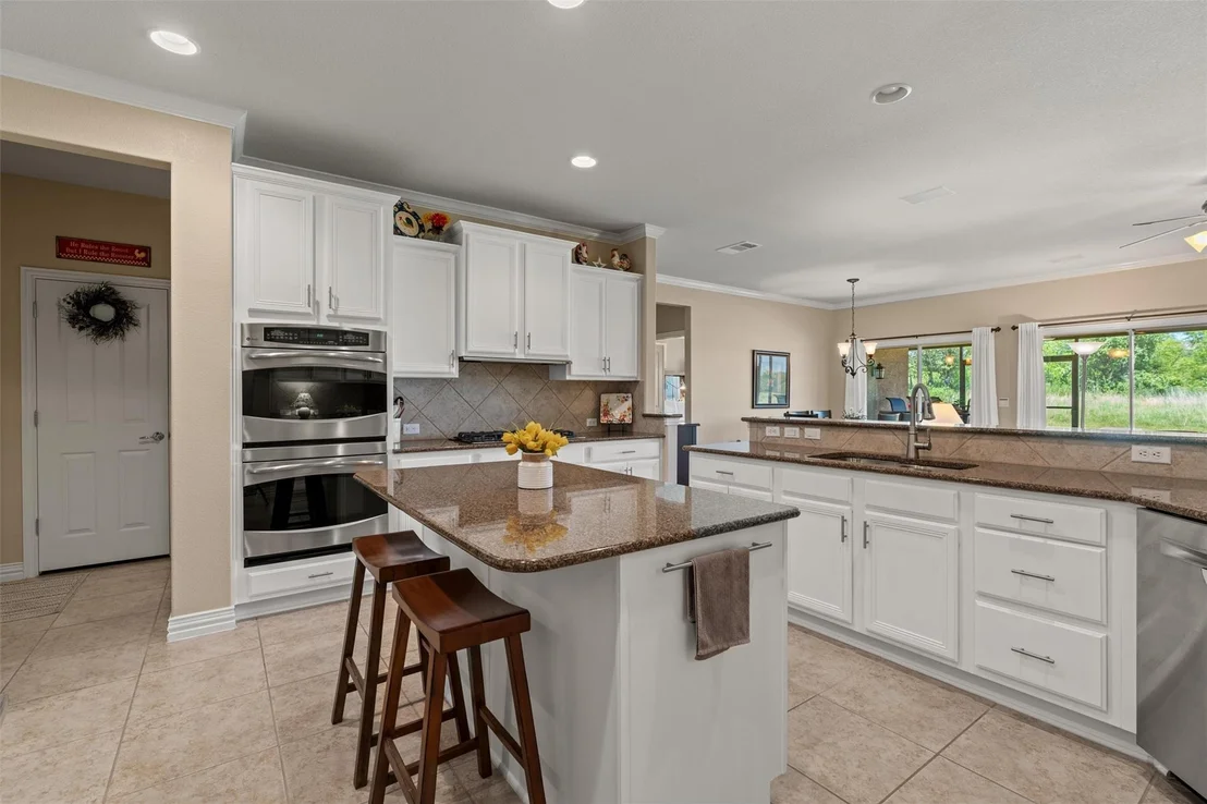 Photo of 200 Apache Mountain LN